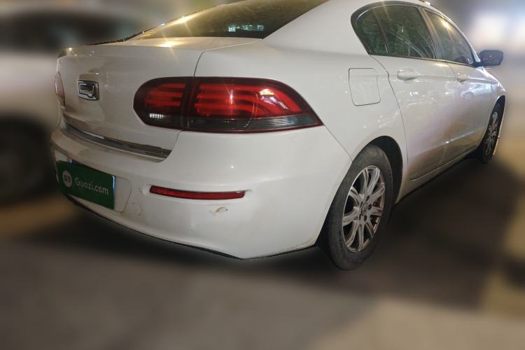 Used Qoros 3 2018 Sedan 1.6L Automatic Leading Model Rear Right 45 Deg