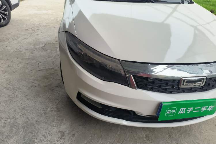 Used Qoros 3 2018 Sedan 1.6L Automatic Leading Model Right Front Headlight