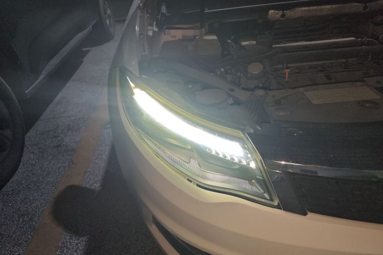 Used Qoros 3 2018 Sedan 1.6L Automatic Luxury Model Right Front Headlight