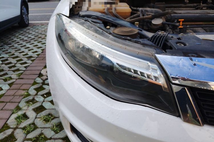 Used Qoros 3 2018 Sedan 1.6L Automatic Leading Model Right Front Headlight