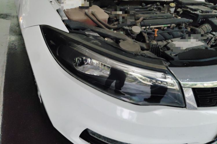 Used Qoros 3 2018 Sedan 1.6L Automatic Leading Model Right Front Headlight