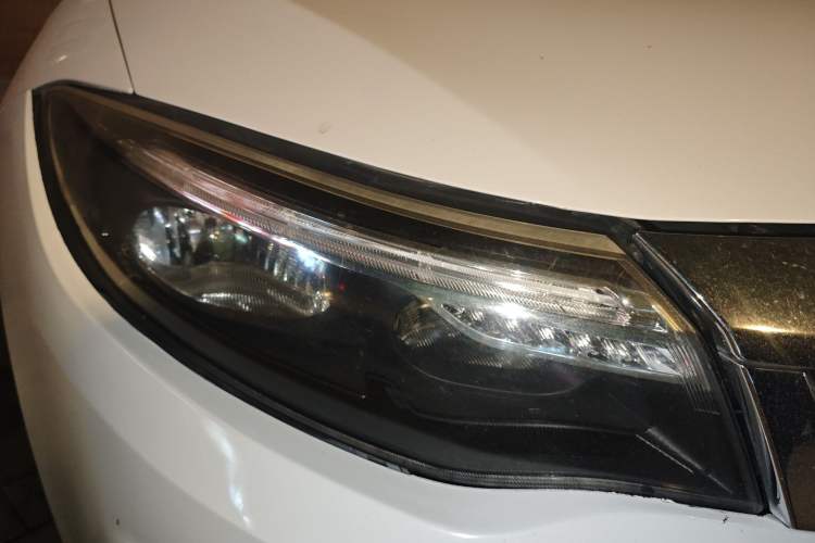 Used Qoros 3 2018 Sedan 1.6L Automatic Leading Model Right Front Headlight
