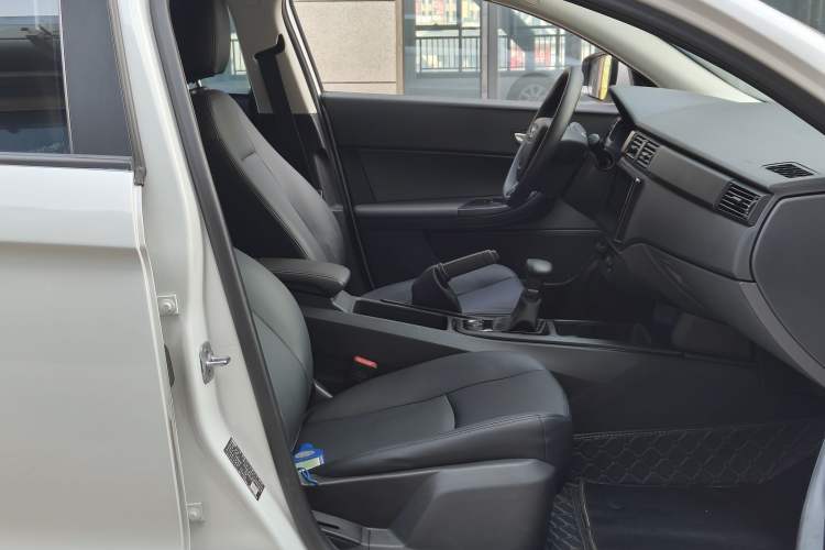 Used Qoros 3 2018 Sedan 1.6L Automatic Leading Model Right Front Seat