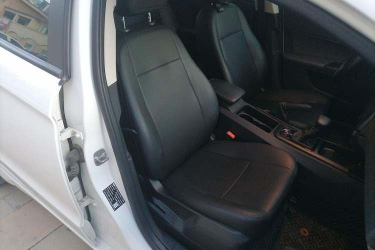 Used Qoros 3 2018 Sedan 1.6L Automatic Leading Model Right Front Seat