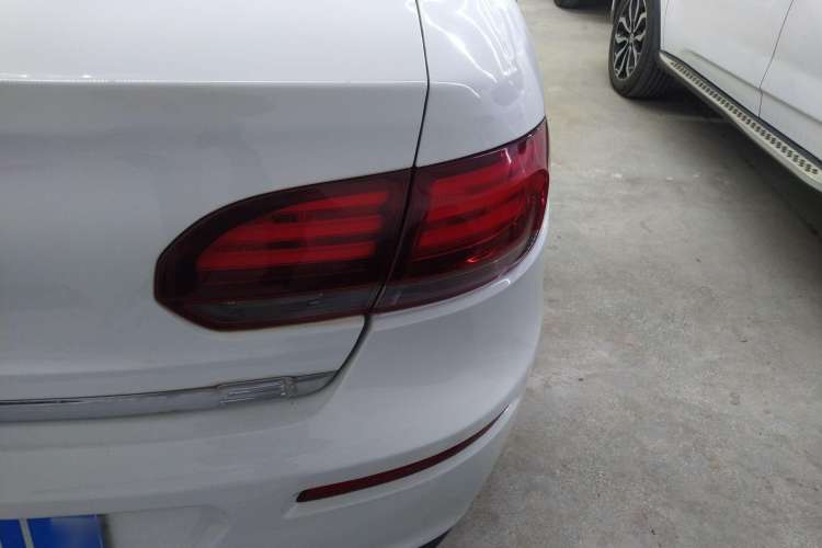 Used Qoros 3 2018 Sedan 1.6L Automatic Leading Model Right Rear Taillight