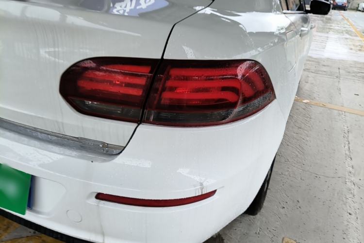 Used Qoros 3 2018 Sedan 1.6L Automatic Leading Model Right Rear Taillight