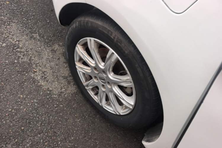 Used Qoros 3 2018 Sedan 1.6L Automatic Leading Model Right Rear Wheel Hub