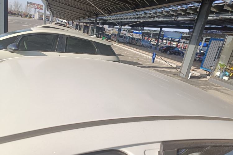 Used Qoros 3 2018 Sedan 1.6L Automatic Leading Model Roof