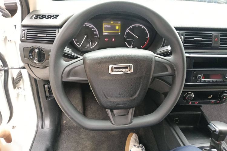 Used Qoros 3 2018 Sedan 1.6L Automatic Leading Model Steering Wheel