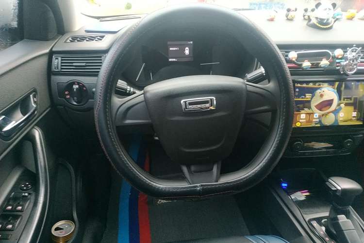 Used Qoros 3 2018 Sedan 1.6L Automatic Leading Model Steering Wheel