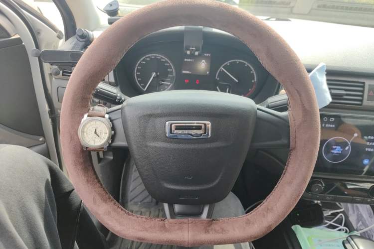 Used Qoros 3 2018 Sedan 1.6L Automatic Leading Model Steering Wheel