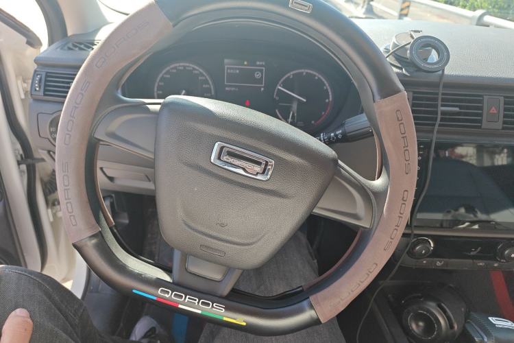Used Qoros 3 2018 Sedan 1.6L Automatic Leading Model Steering Wheel