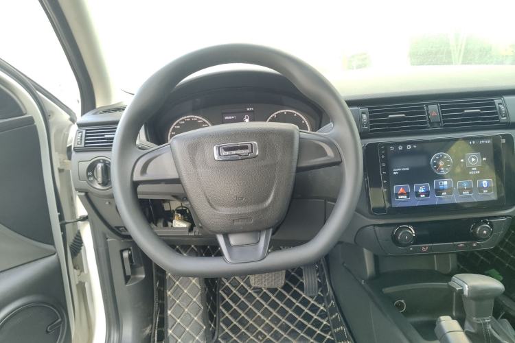 Used Qoros 3 2018 Sedan 1.6L Automatic Leading Model Steering Wheel