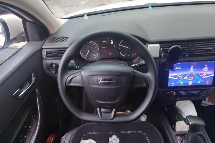 Used Qoros 3 2018 Sedan 1.6L Automatic Leading Model Steering Wheel
