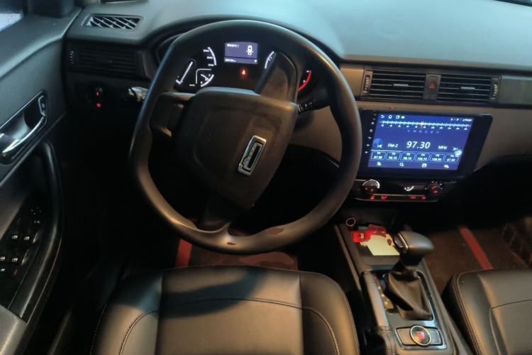 Used Qoros 3 2018 Sedan 1.6L Automatic Leading Model Steering Wheel