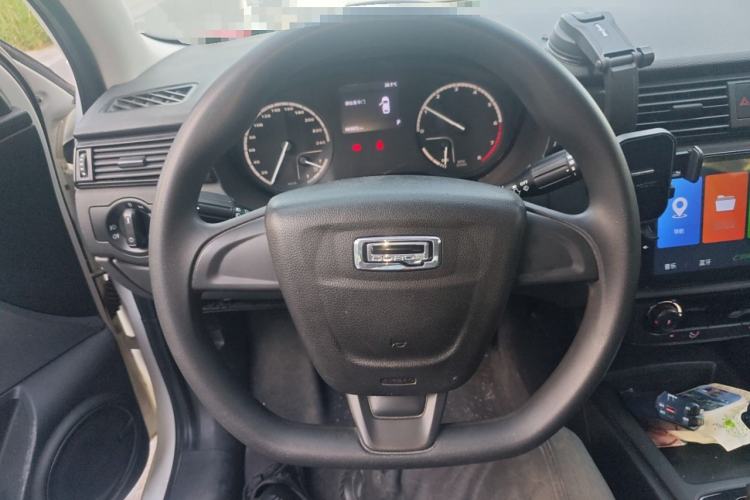 Used Qoros 3 2018 Sedan 1.6L Automatic Leading Model Steering Wheel