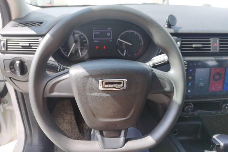 Used Qoros 3 2018 Sedan 1.6L Automatic Leading Model Steering Wheel