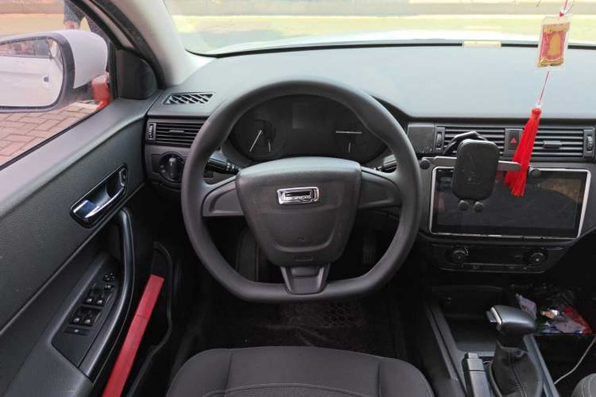 Used Qoros 3 2018 Sedan 1.6L Automatic Leading Model Steering Wheel
