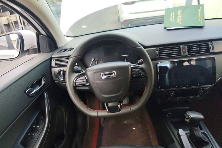 Used Qoros 3 2018 Sedan 1.6L Automatic Leading Model Steering Wheel