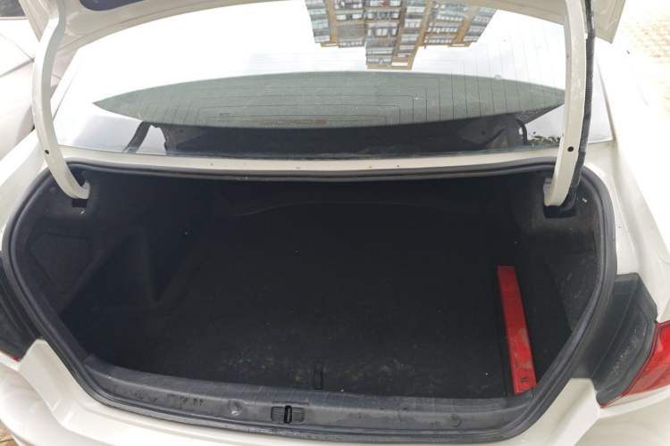 Used Qoros 3 2018 Sedan 1.6L Automatic Leading Model Trunk