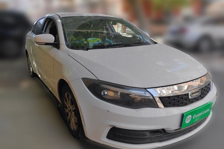 Used Qoros 3 2021 3S Sedan 1.5T CVT Leading Model Front Right 45 Deg