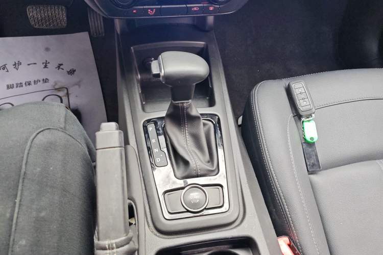 Used Qoros 3 2021 3S Sedan 1.5T CVT Leading Model Gear Lever