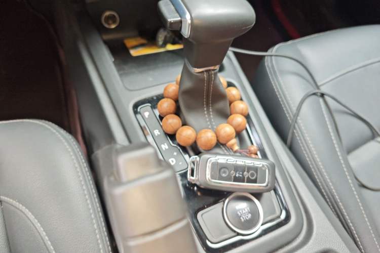 Used Qoros 3 2021 3S Sedan 1.5T CVT Leading Model Gear Lever