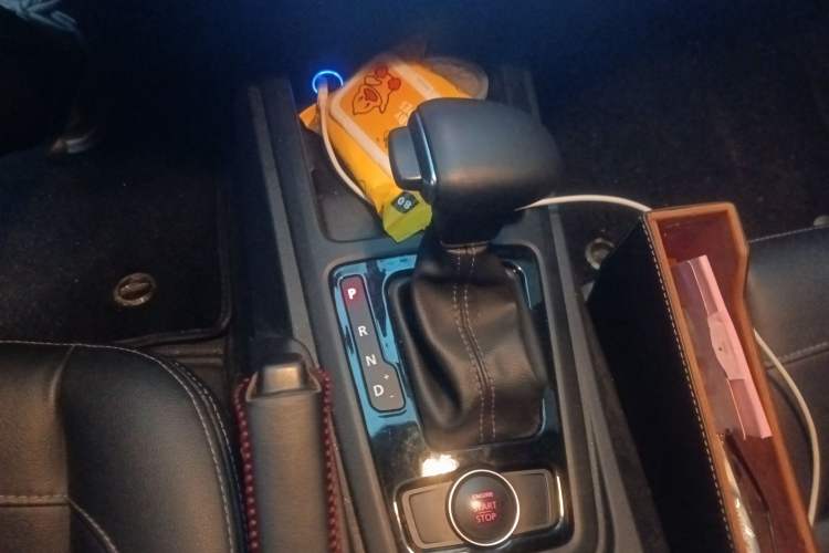 Used Qoros 3 2021 3S Sedan 1.5T CVT Leading Model Gear Lever