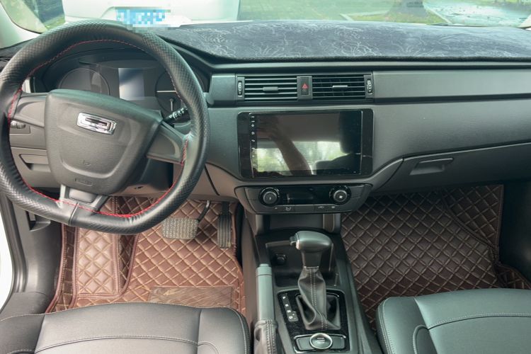Used Qoros 3 2021 3S Sedan 1.5T CVT Leading Model Interior 3