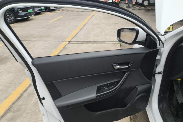 Used Qoros 3 2021 3S Sedan 1.5T CVT Leading Model Left Front Door Interior