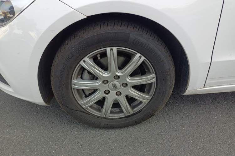 Used Qoros 3 2021 3S Sedan 1.5T CVT Leading Model Left Front Wheel Hub