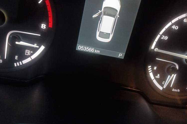 Used Qoros 3 2021 3S Sedan 1.5T CVT Leading Model Odometer Close Up