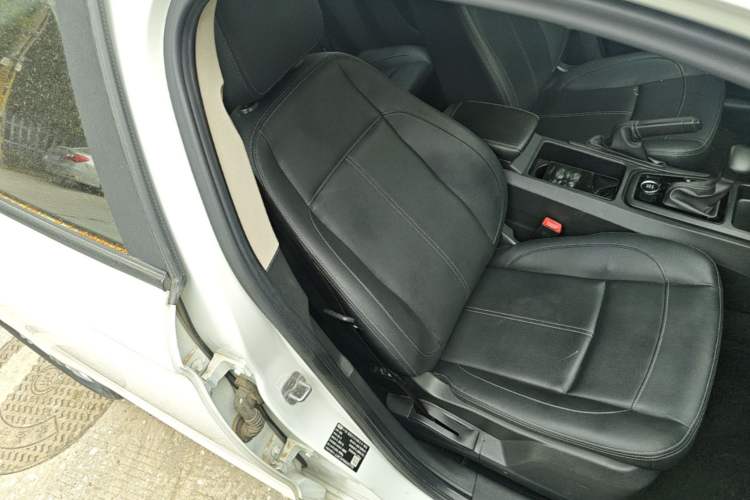Used Qoros 3 2021 3S Sedan 1.5T CVT Leading Model Right Front Seat