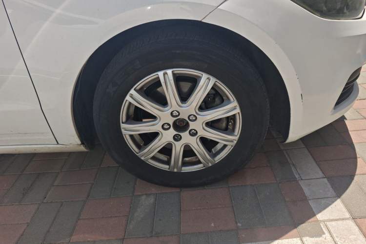 Used Qoros 3 2021 3S Sedan 1.5T CVT Leading Model Right Front Wheel Hub