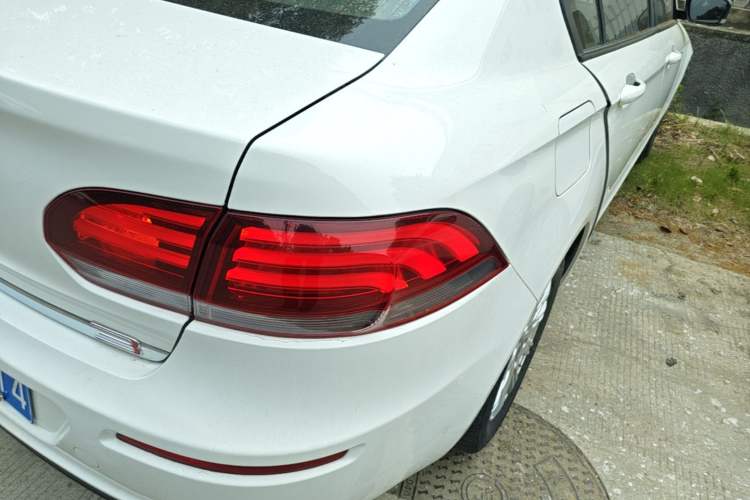 Used Qoros 3 2021 3S Sedan 1.5T CVT Leading Model Right Rear Taillight