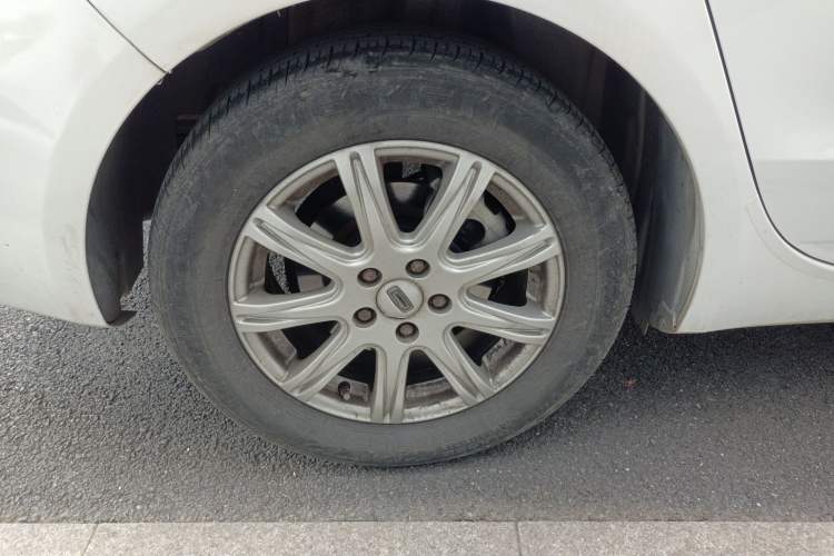 Used Qoros 3 2021 3S Sedan 1.5T CVT Leading Model Right Rear Wheel Hub