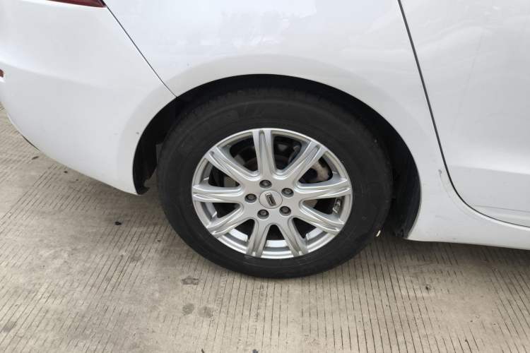 Used Qoros 3 2021 3S Sedan 1.5T CVT Leading Model Right Rear Wheel Hub