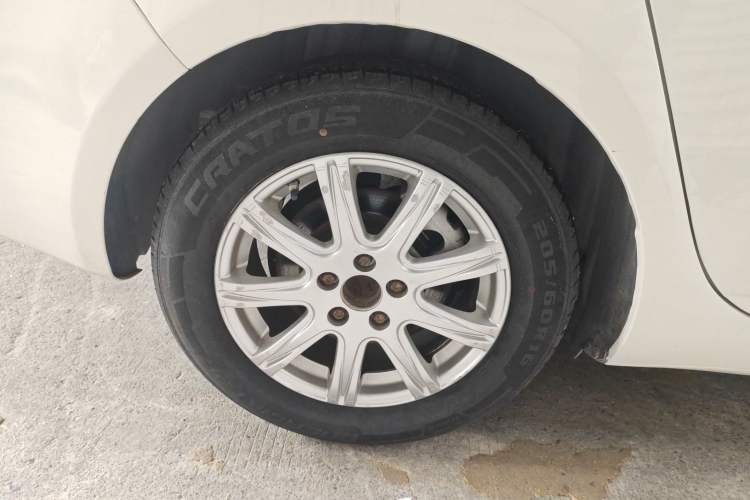 Used Qoros 3 2021 3S Sedan 1.5T CVT Leading Model Right Rear Wheel Hub