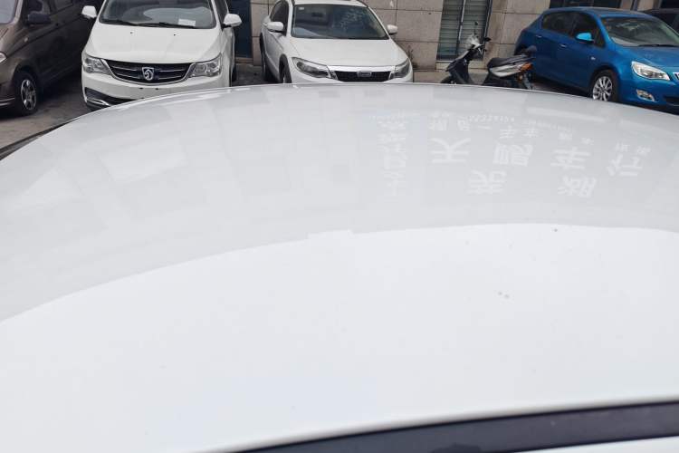 Used Qoros 3 2021 3S Sedan 1.5T CVT Leading Model Roof
