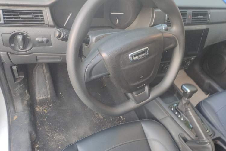 Used Qoros 3 2021 3S Sedan 1.5T CVT Leading Model Steering Wheel