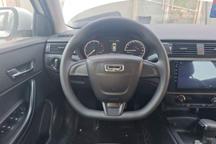Used Qoros 3 2021 3S Sedan 1.5T CVT Leading Model Steering Wheel