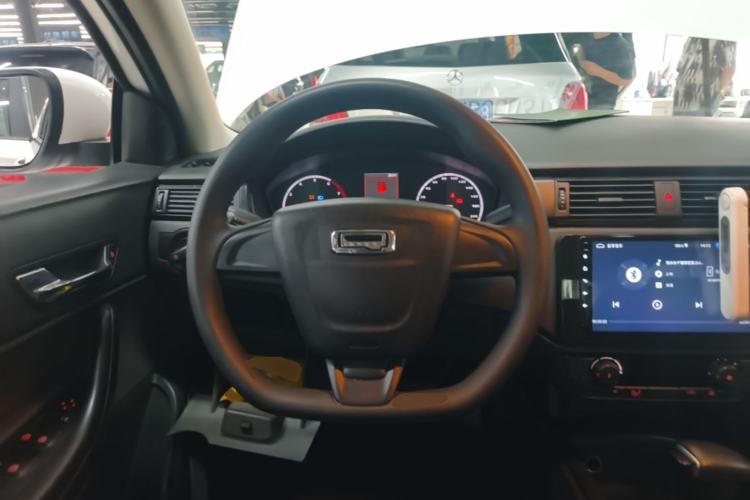 Used Qoros 3 2021 3S Sedan 1.5T CVT Leading Model Steering Wheel