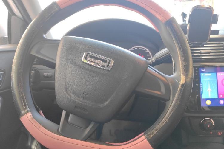 Used Qoros 3 2021 3S Sedan 1.5T CVT Leading Model Steering Wheel