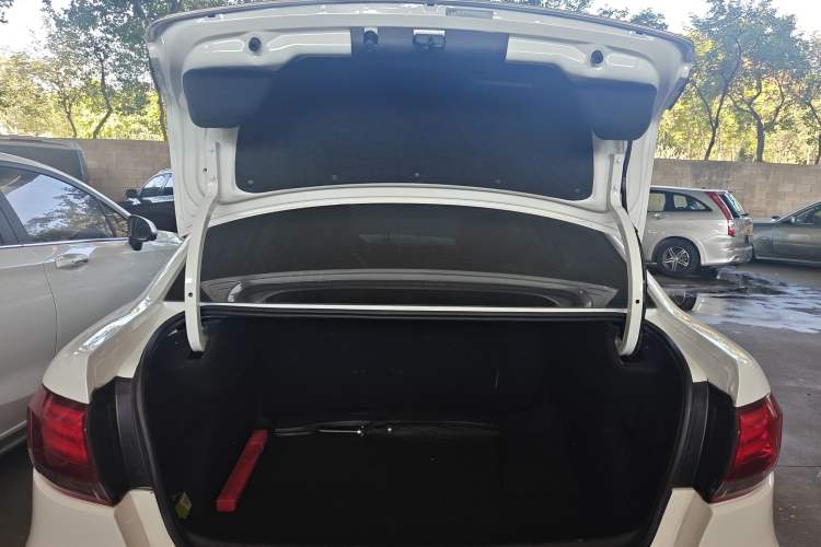 Used Qoros 3 2021 3S Sedan 1.5T CVT Leading Model Trunk