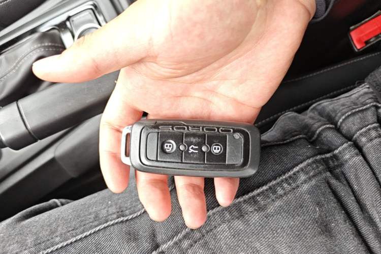 Used Qoros 3 2021 3S Sedan 1.5T CVT Leading Model Vehicle Key