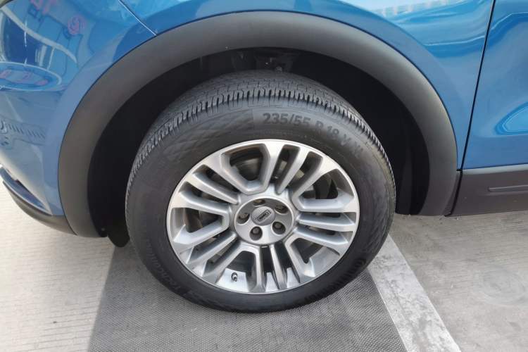 Used Qoros 5 2018 1.6T Automatic Prestige Model Left Front Wheel Hub