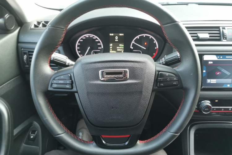 Used Qoros 5 2018 1.6T Automatic Prestige Model Steering Wheel