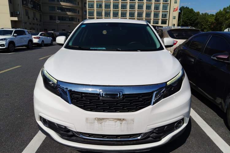 Used Qoros 5 2018 Revised Version 1.6T Automatic Leading Edition Front