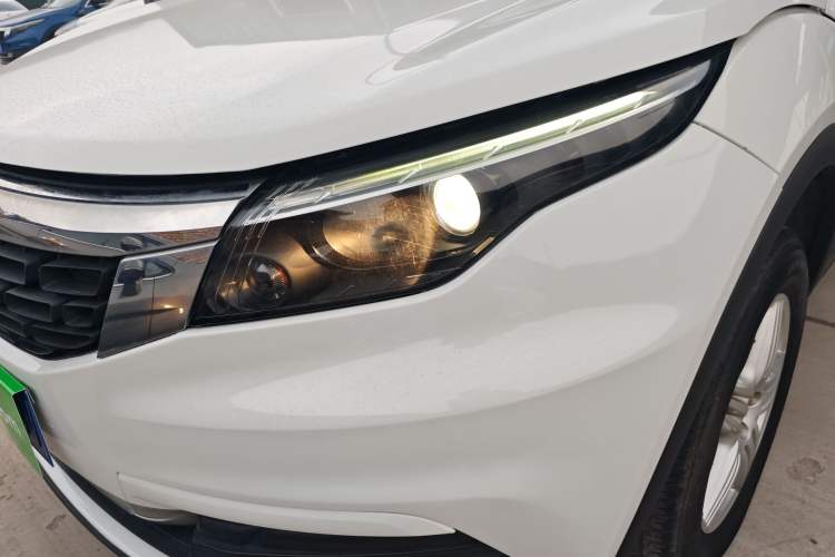 Used Qoros 5 2018 Revised Version 1.6T Automatic Leading Edition Left Front Headlight