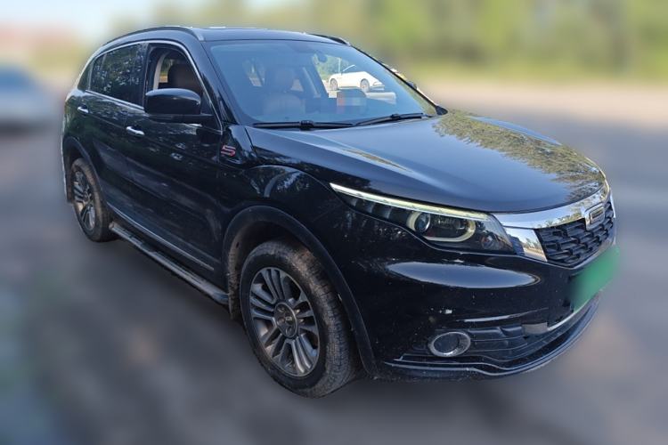Used Qoros 5 2016 1.6T Automatic Luxury Model Front Right 45 Deg